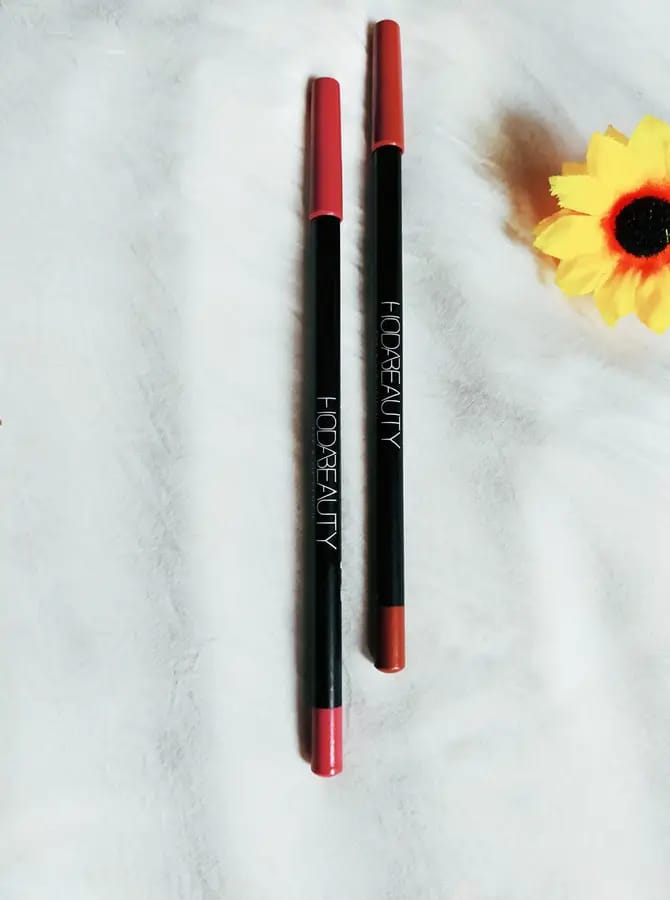 HUDA Beauty & Miss Rose Complete Makeup Kit – Primer, Fixer, Lipsticks, Eyeliner & More